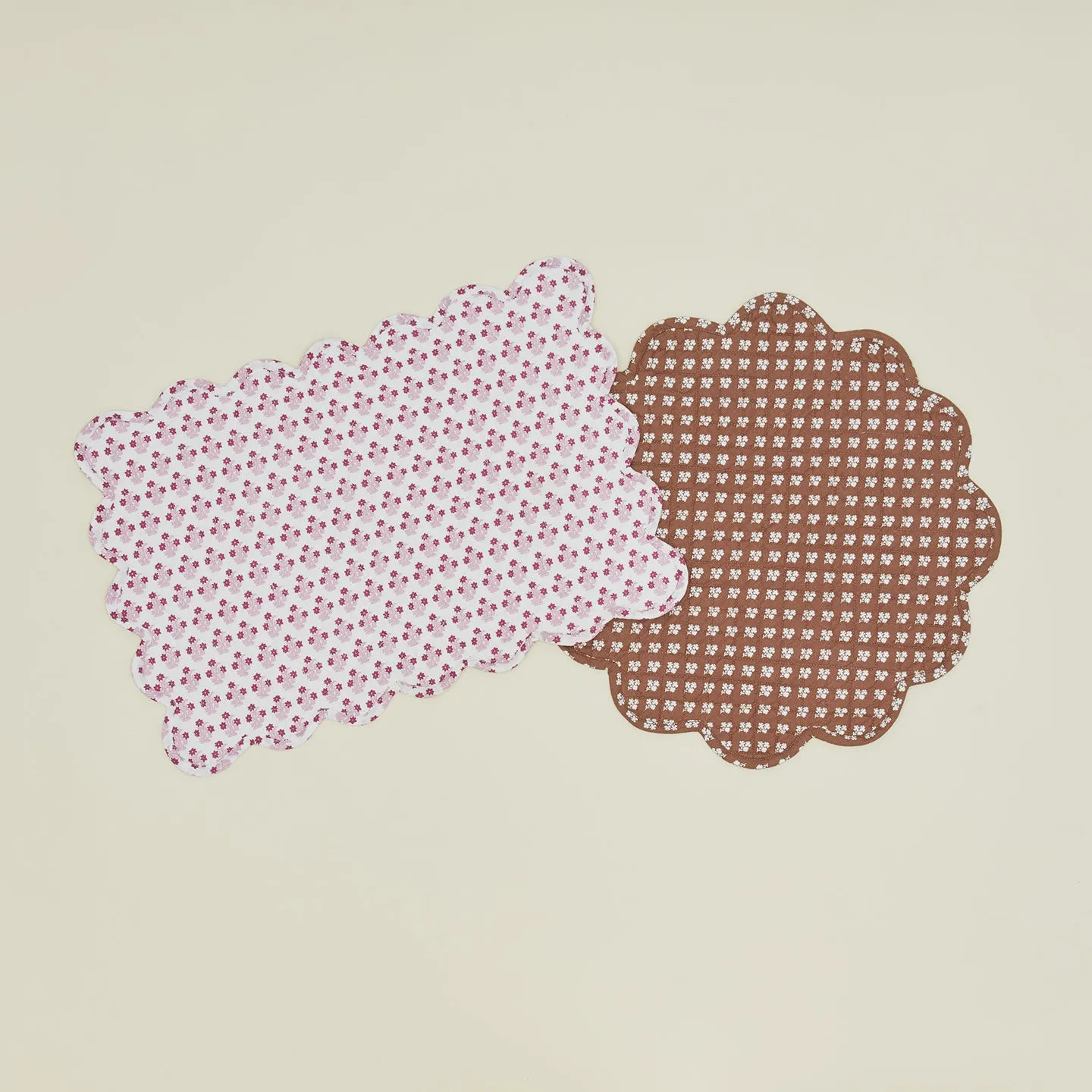 Constance Wavy Quilted Placemat