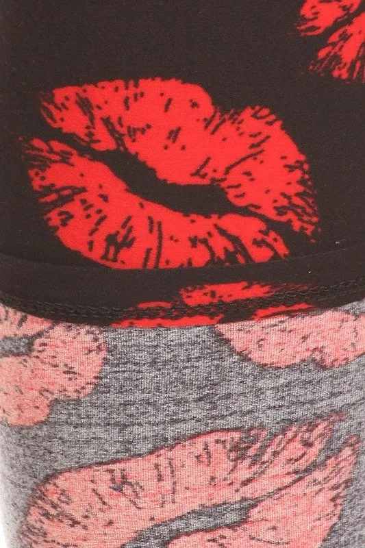 Lipstick Kiss Print Leggings - Plus