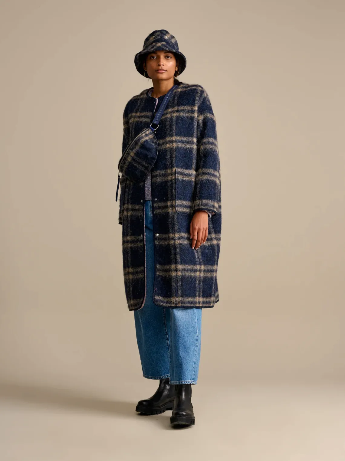 Lorca Coat, Check