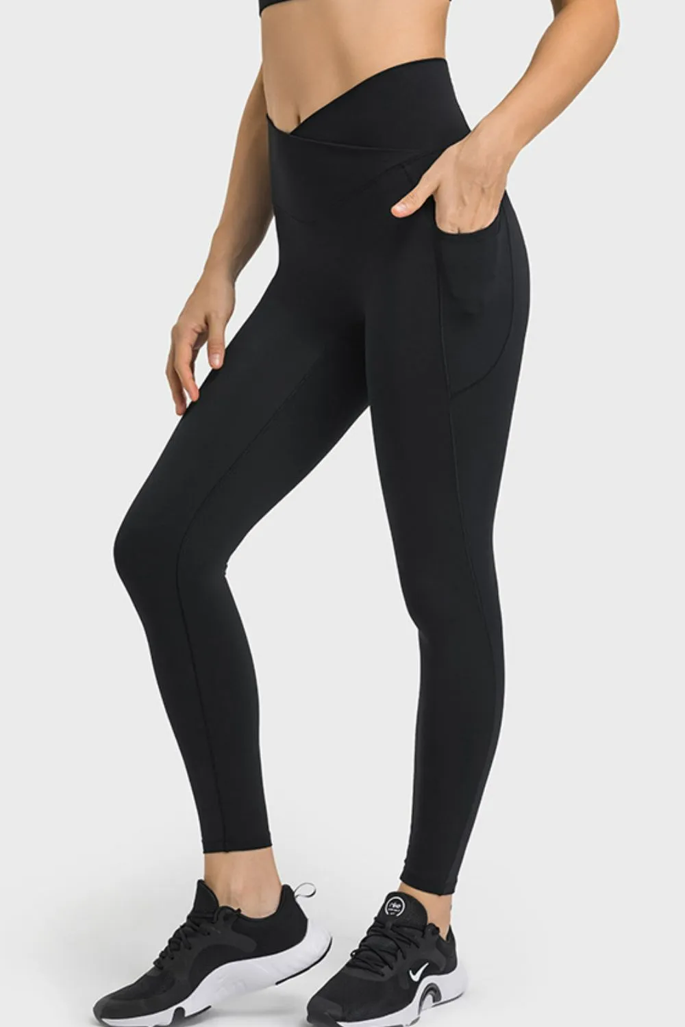 V-Waist Yoga Leggings with Pockets (TBL) T