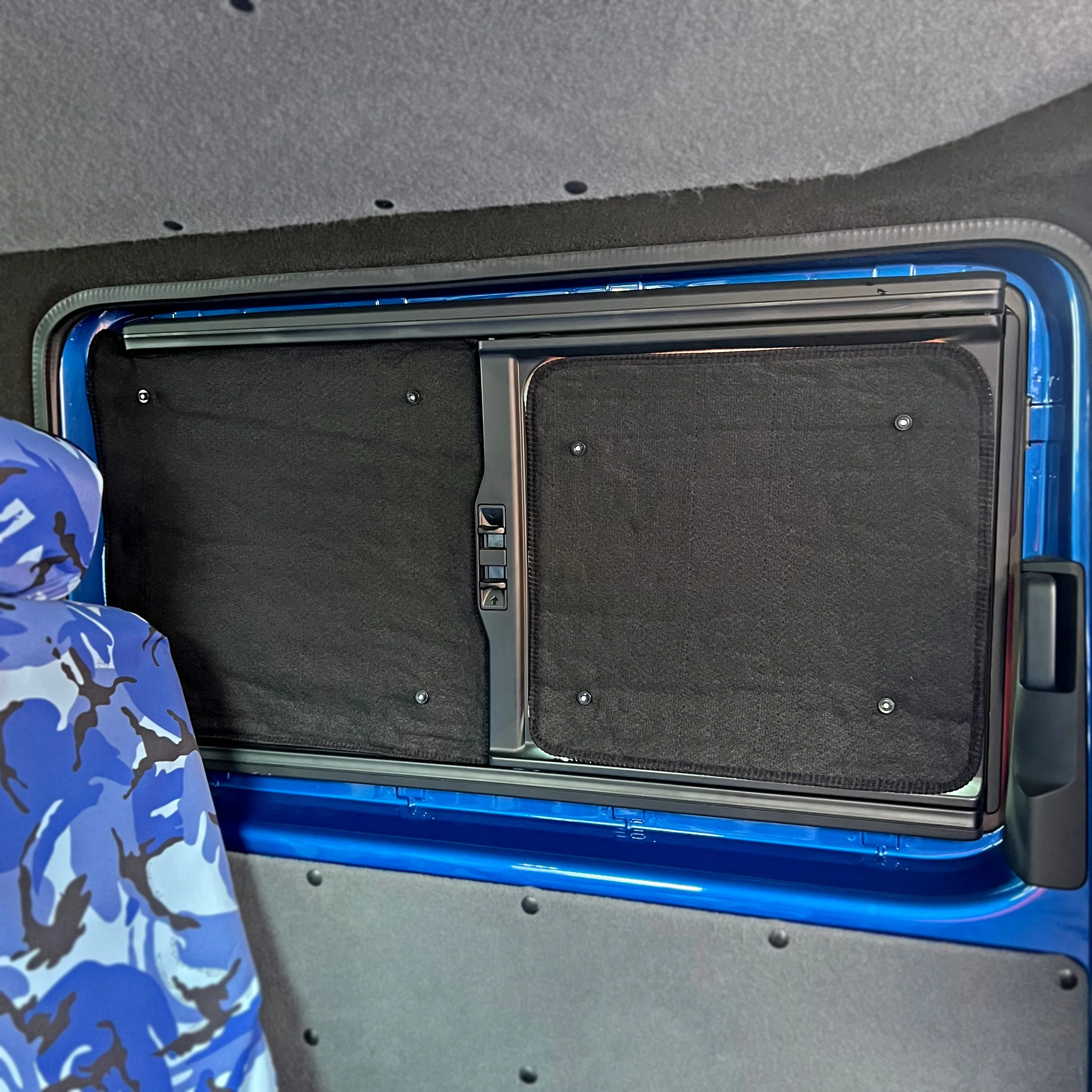 VW T6.1 - Thermal Blind 2p Side Window SET